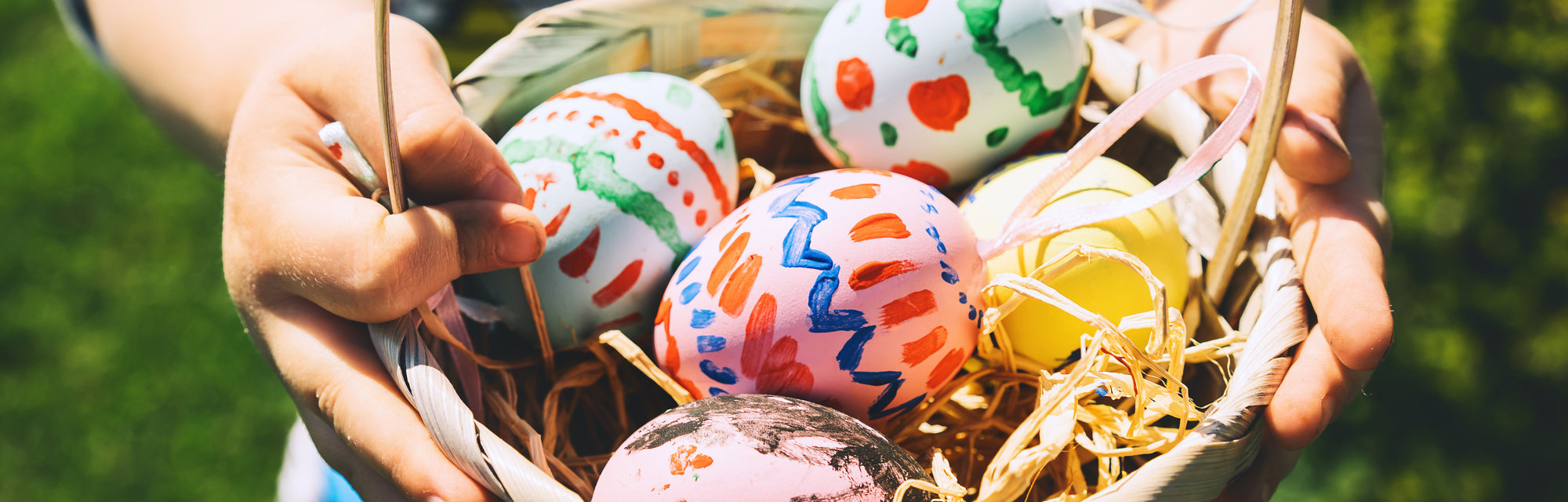 How to paint eggs for Easter